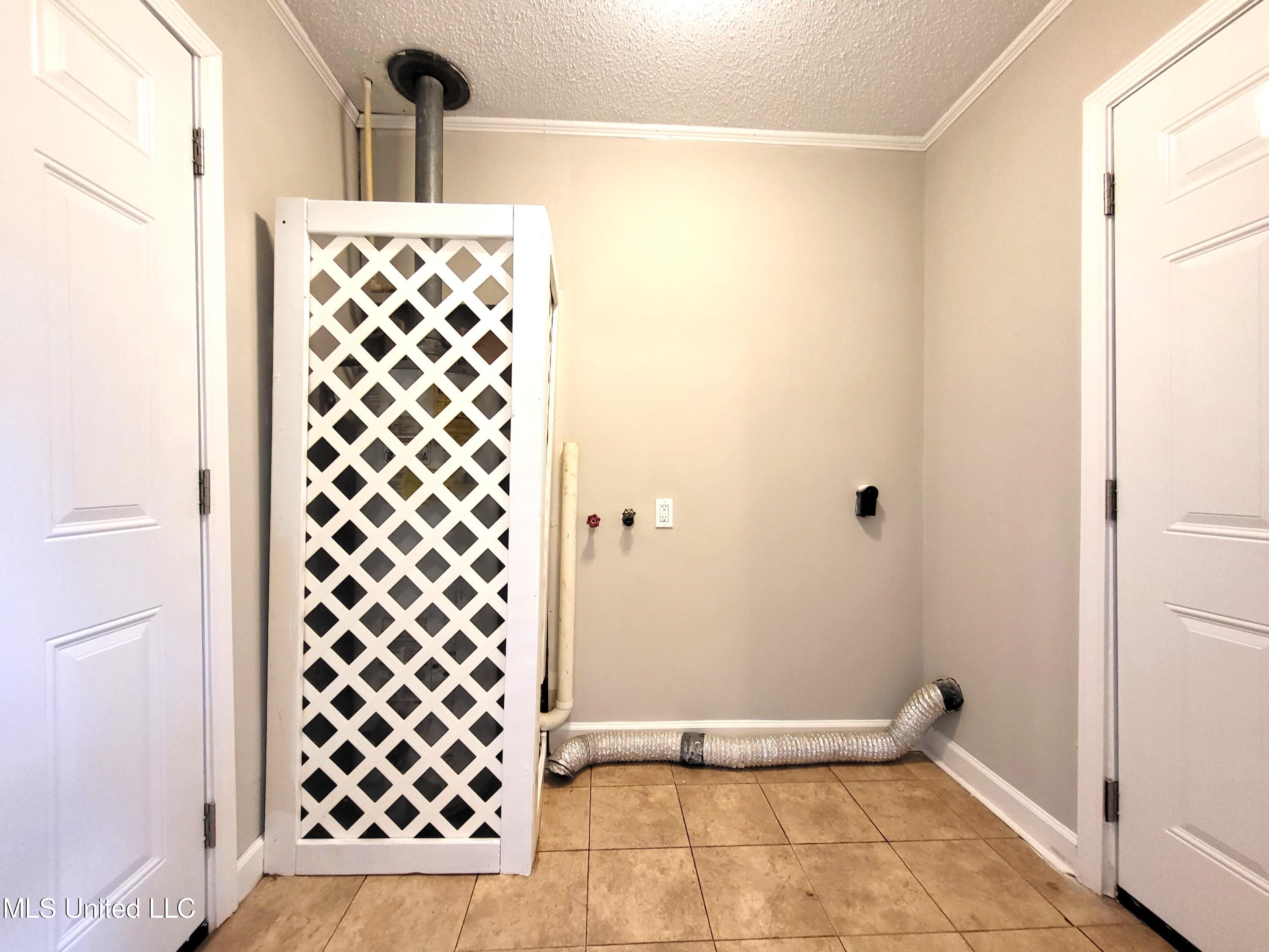 104 Ralph Drive Gulfport, MS 39503 - Photo 18 of 22 20220906_094303