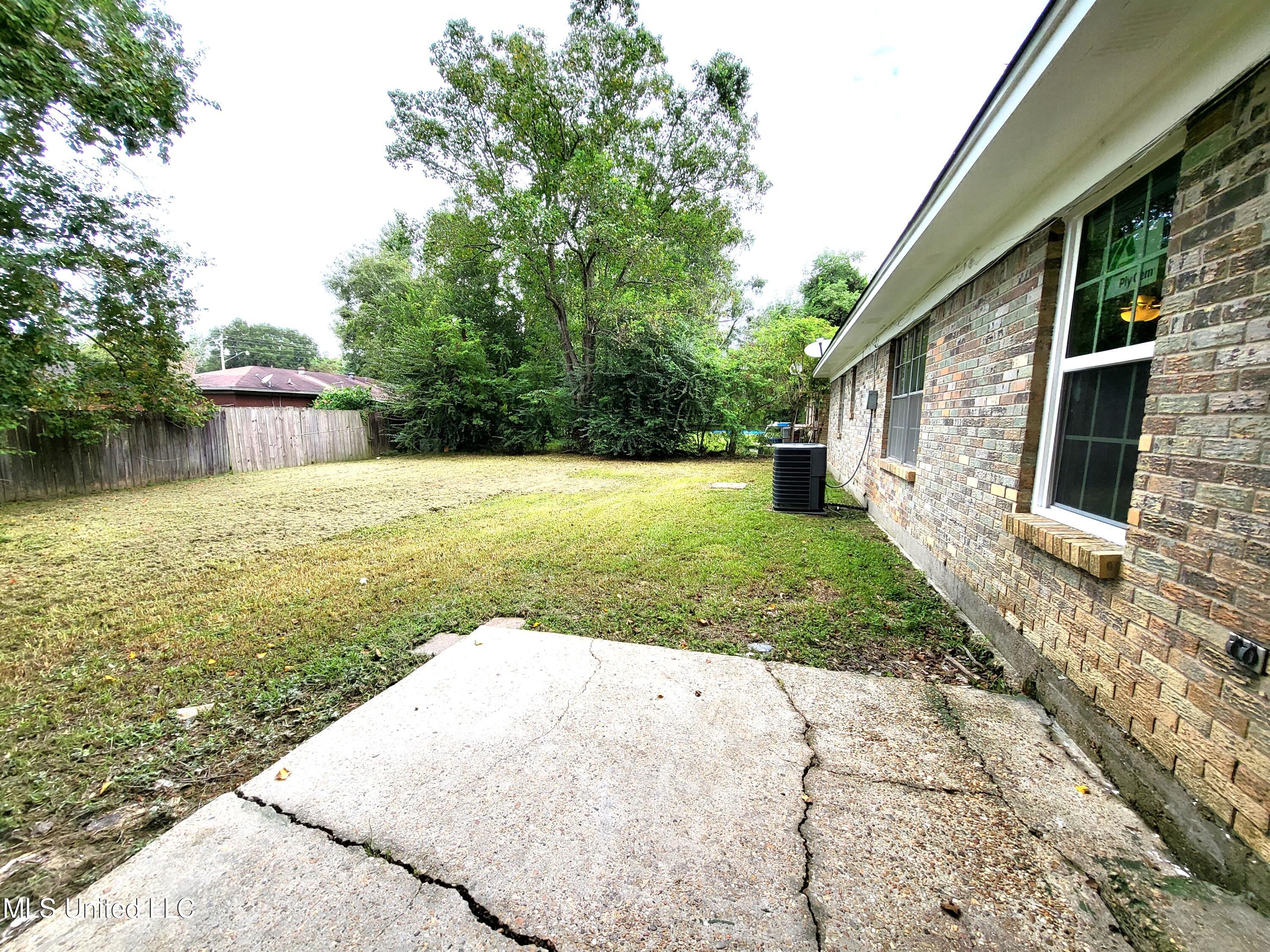 104 Ralph Drive Gulfport, MS 39503 - Photo 19 of 22 20220906_094331