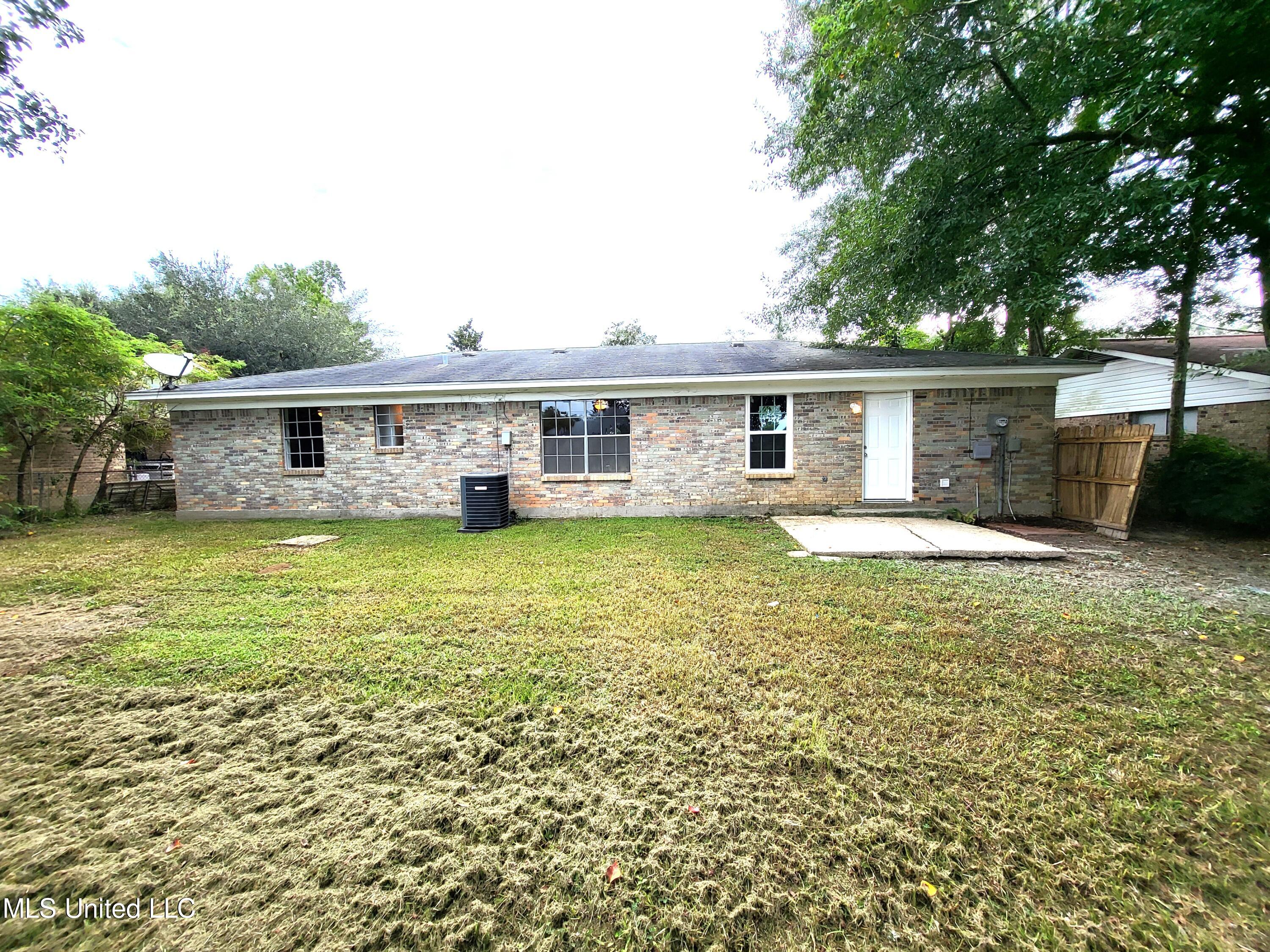 104 Ralph Drive Gulfport, MS 39503 - Photo 20 of 22 20220906_094403