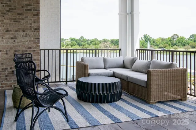 $1,726 | 6010 Jasmine Lane, Unit A2, Charlotte, NC 28262