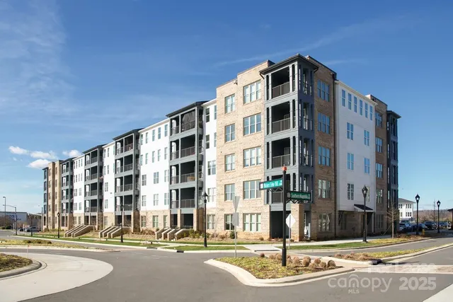 $1,726 | 6010 Jasmine Lane, Unit A2, Charlotte, NC 28262