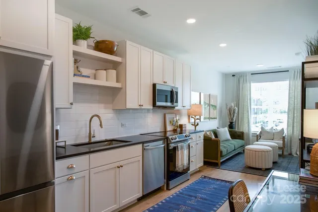 $1,726 | 6010 Jasmine Lane, Unit A2, Charlotte, NC 28262