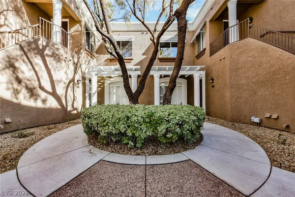$2,300 | 9108 Vista Greens Way, Unit 104, Las Vegas, NV 89134