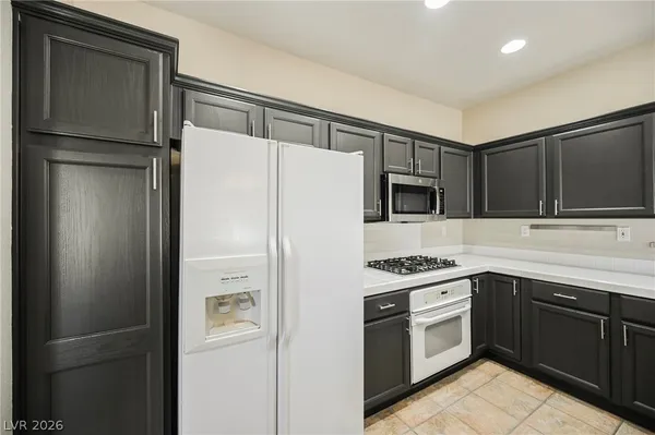 $2,300 | 9108 Vista Greens Way, Unit 104, Las Vegas, NV 89134