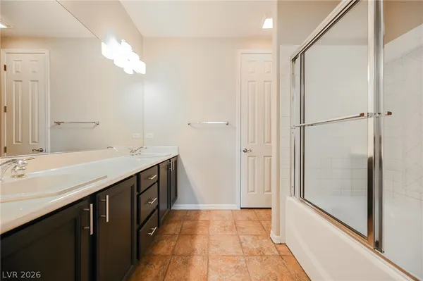 $2,300 | 9108 Vista Greens Way, Unit 104, Las Vegas, NV 89134