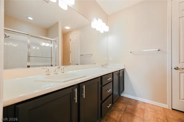 $2,300 | 9108 Vista Greens Way, Unit 104, Las Vegas, NV 89134