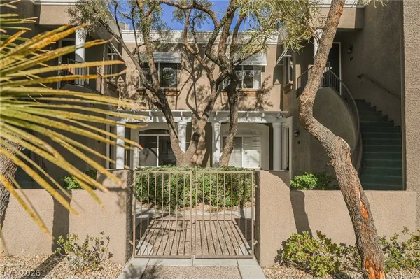 $2,300 | 9108 Vista Greens Way, Unit 104, Las Vegas, NV 89134