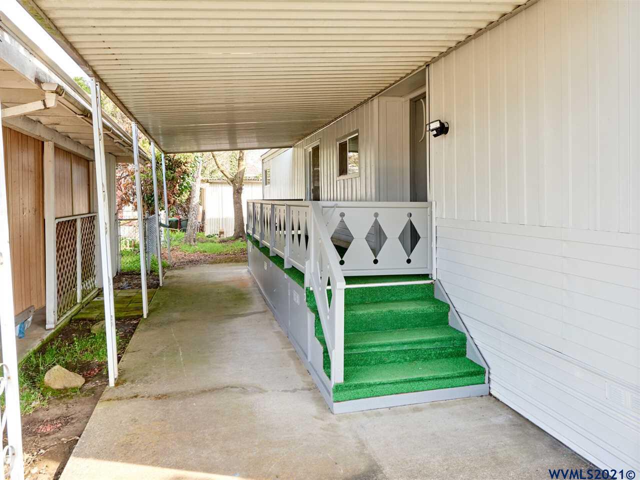 5355 River ( Road, Unit 31 Keizer, OR 97303 - Photo 2 of 26