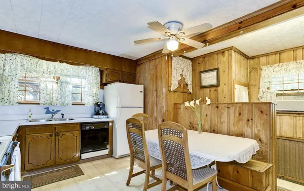 $2,300 | 3720 Drexel Avenue, Unit A, Pennsauken, NJ 08110