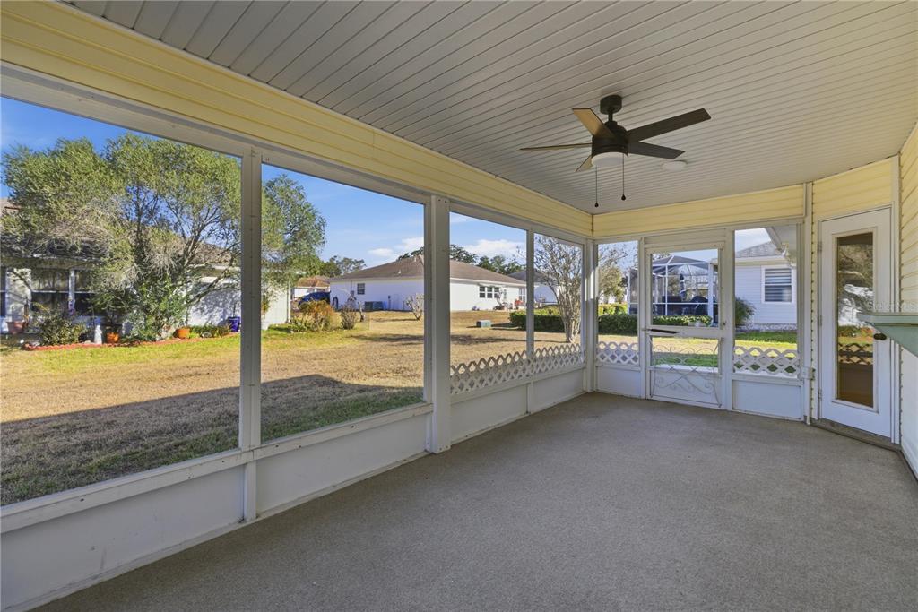 8478 Southwest 61st Terrace Road Ocala, FL 34476 - Photo 34 of 39 a view of an empty room and window