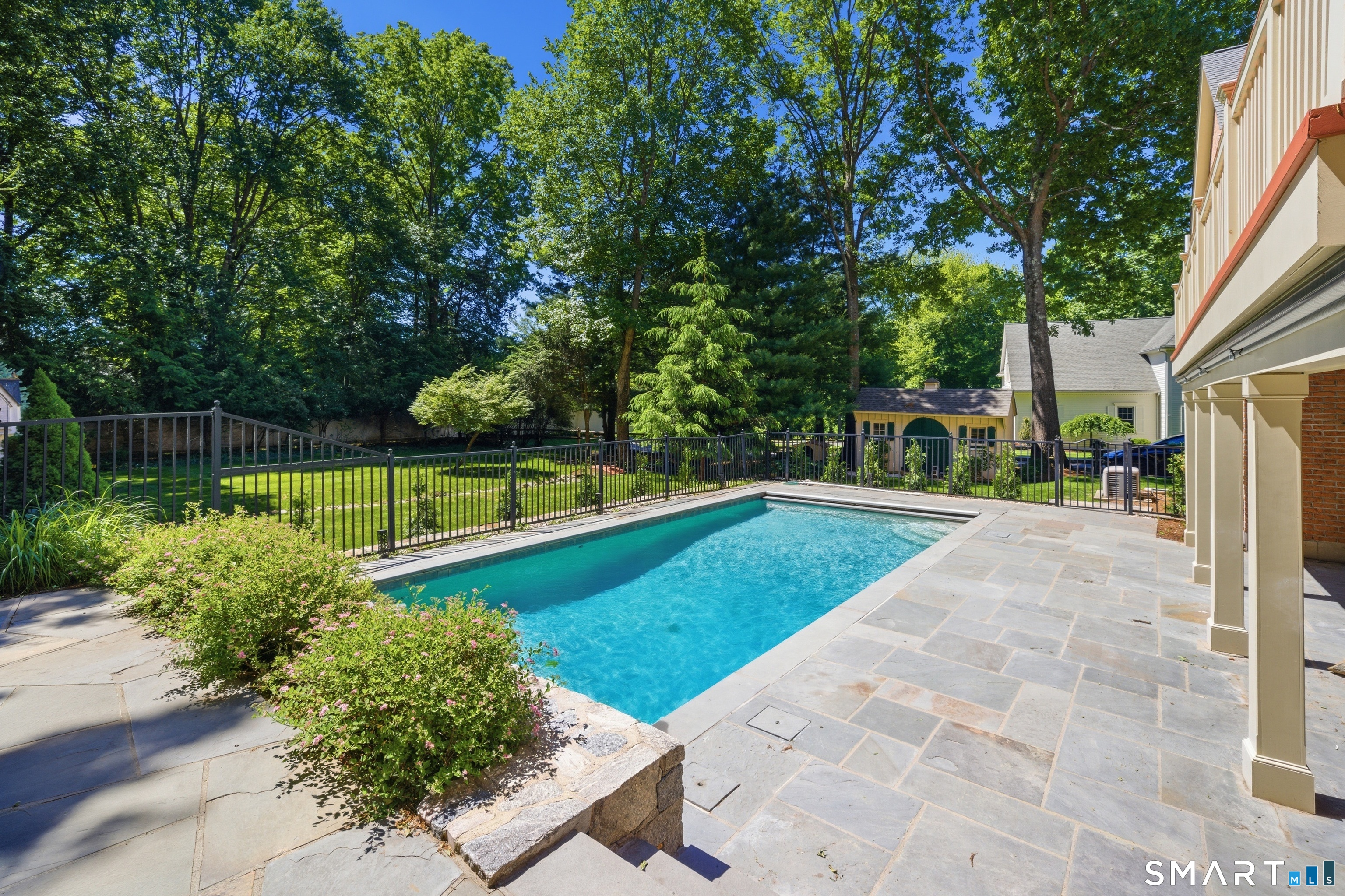 254 Sherwood Farm Road Fairfield, CT 06824 - Photo 3 of 36