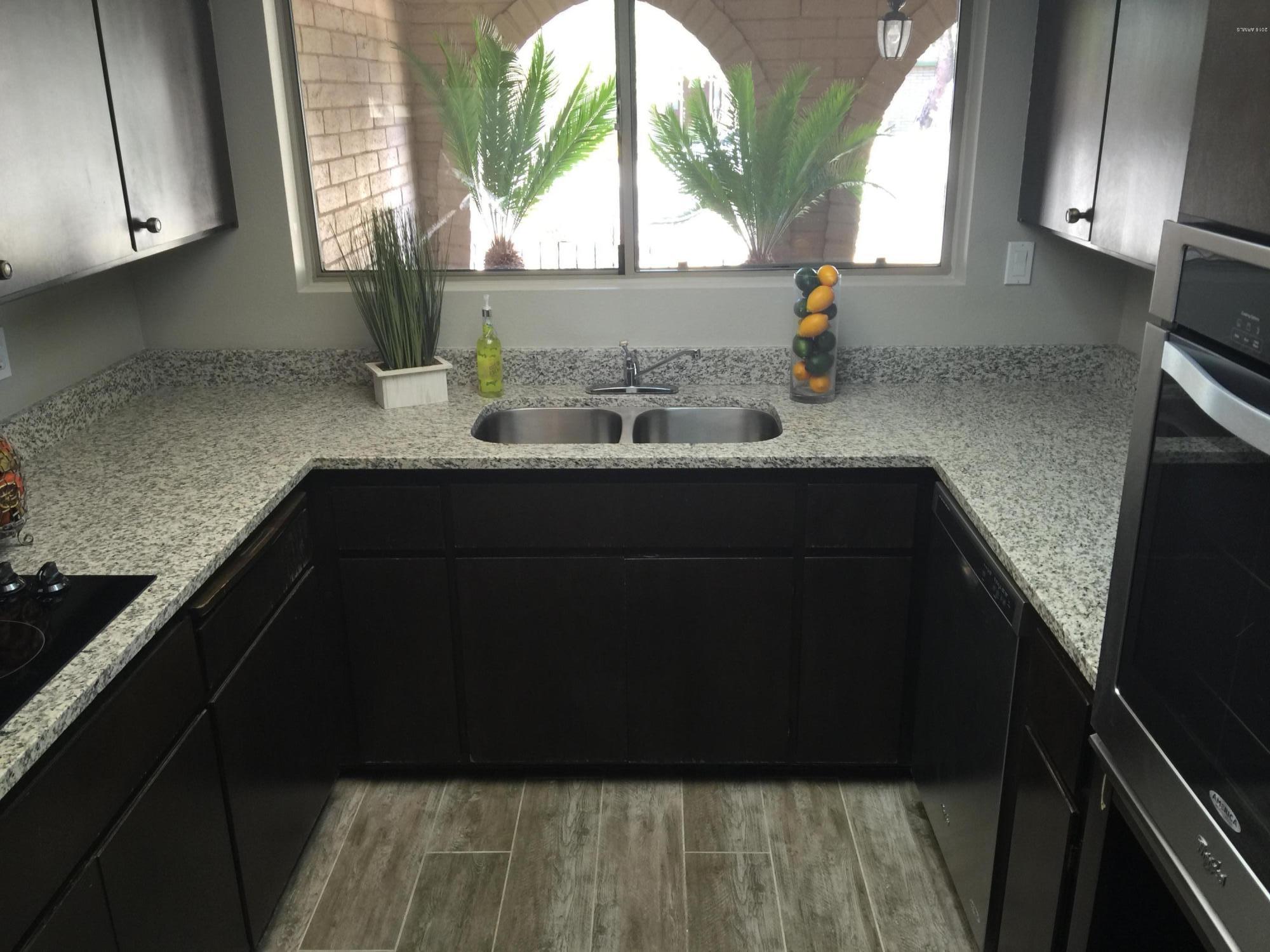 4215 West Redfield Road Phoenix, AZ 85053 - Photo 2 of 41 IMG_8619