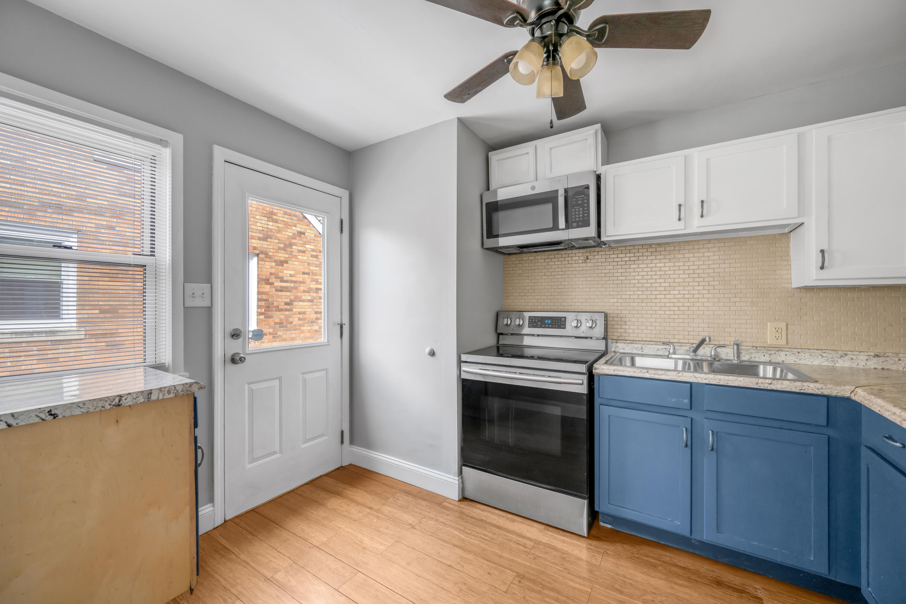 904 Russell Cave Road Lexington, KY 40505 - Photo 12 of 40 DSC_6900