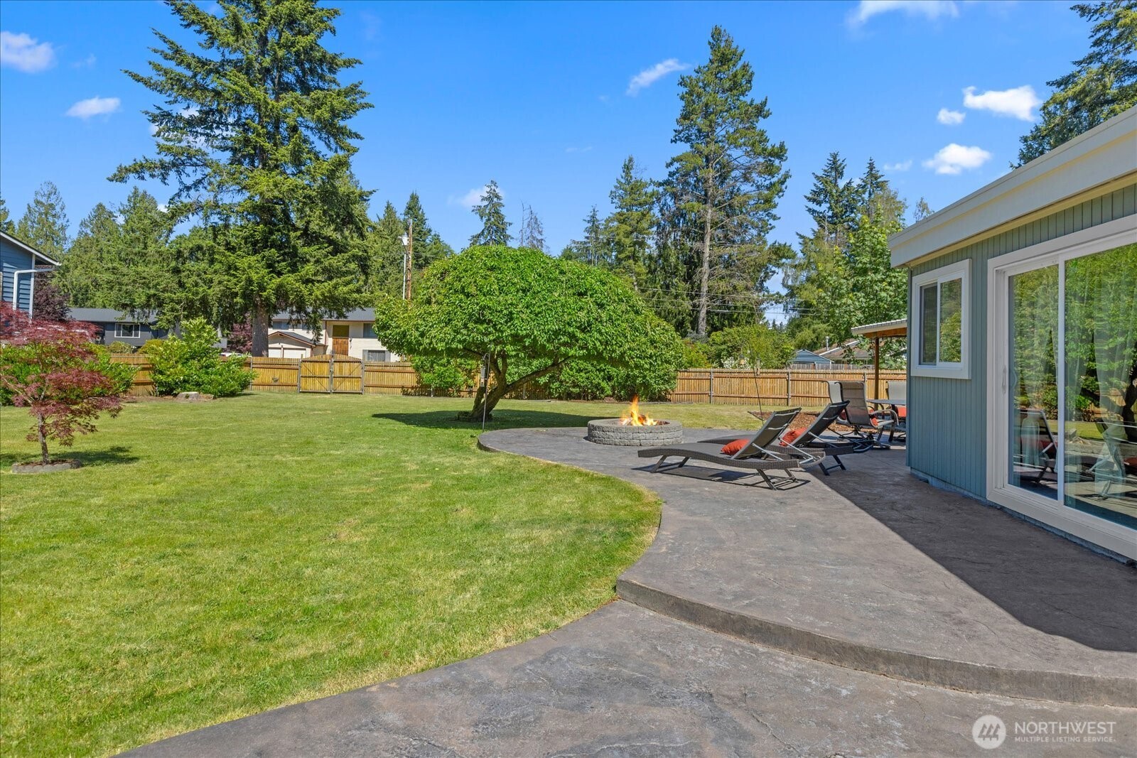 8119 190th Street Southwest Edmonds, WA 98026 - Photo 29 of 37