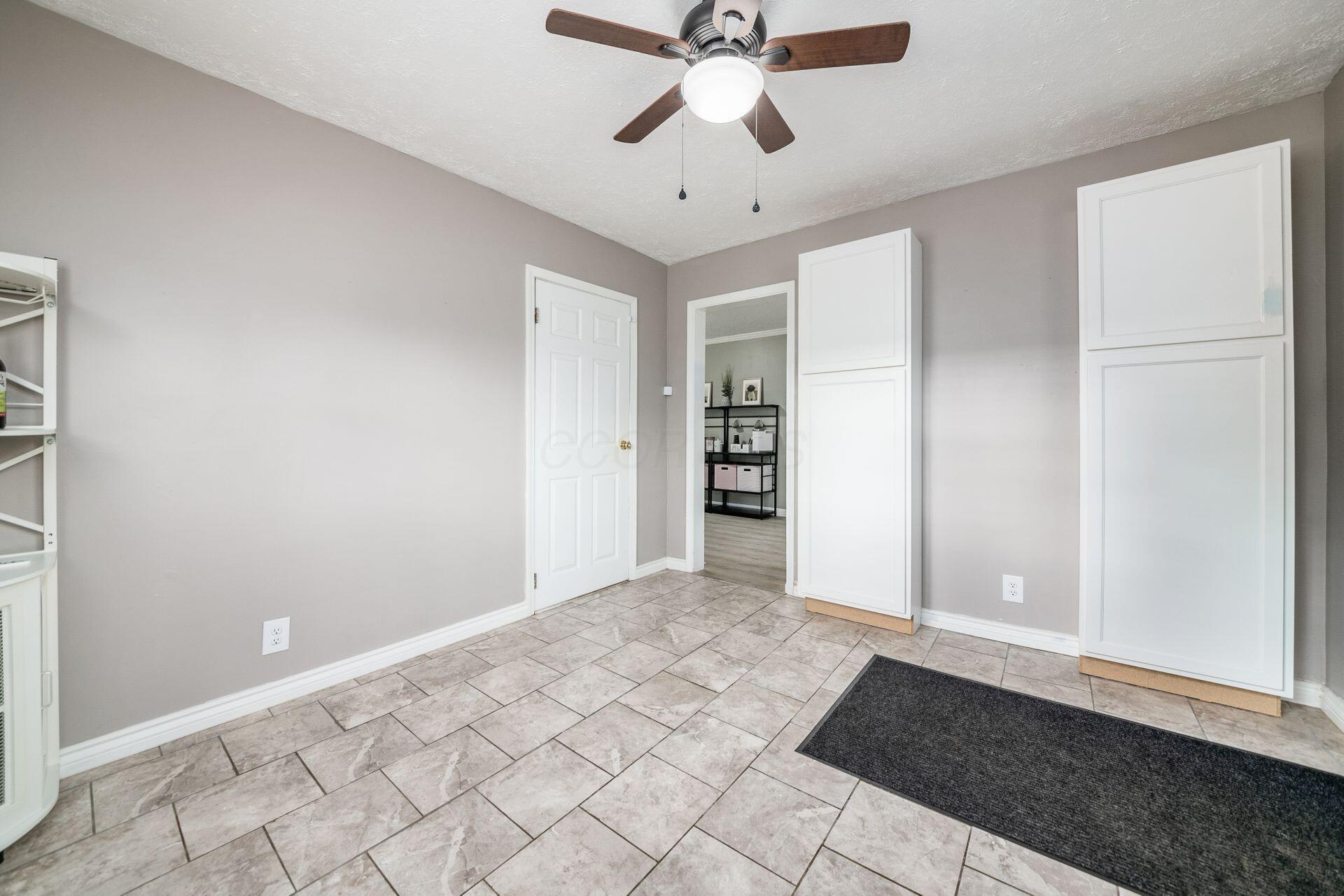5350 Stock Road Columbus, OH 43229 - Photo 11 of 23 012_ Rd Columbus OH 43229 USA