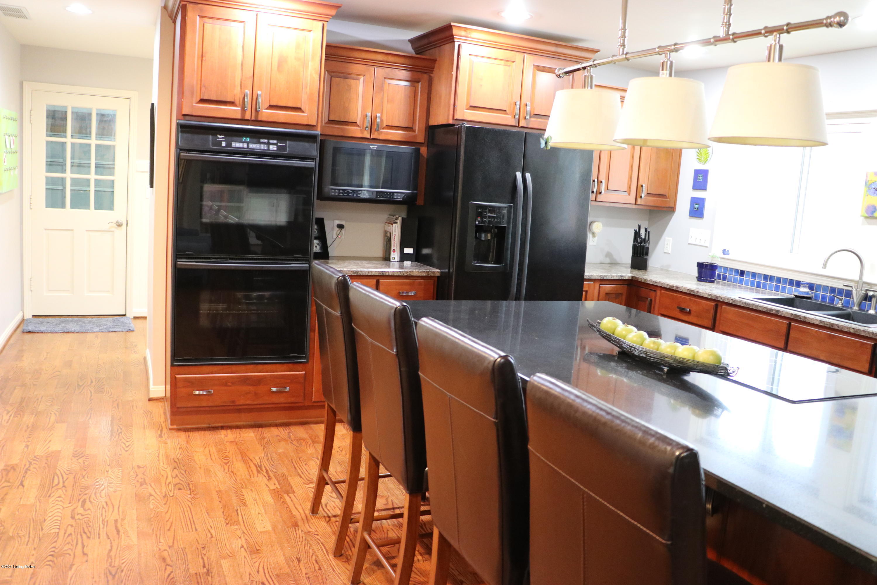 5301 Hempstead Road Louisville, KY 40207 - Photo 27 of 73 25