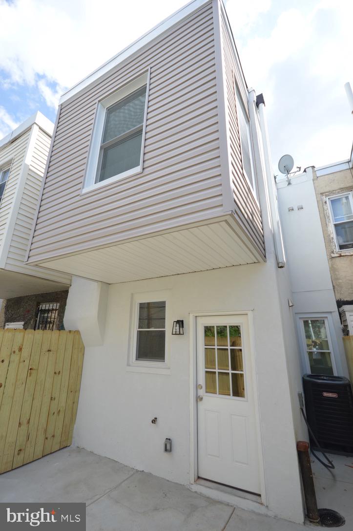 1827 Dudley Street Philadelphia, PA 19145 - Photo 13 of 15 a view of front door of house