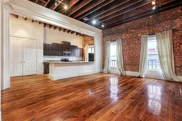 $1,750 | 137 Carondelet Street, Unit 404, New Orleans, LA 70130