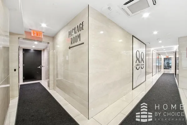 $2,995 | 88 Linden Boulevard, Unit 8E | Flatbush