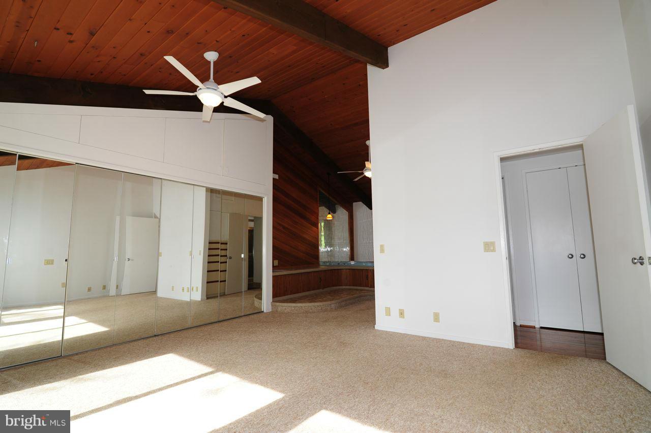 1946 Upper Lake Drive Reston, VA 20191 - Photo 14 of 21 Bedroom (Master)