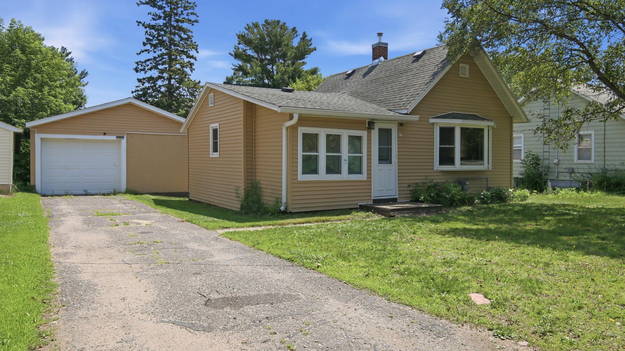 417 South 7th Street Cameron, WI 54822 - Photo 4 of 29
