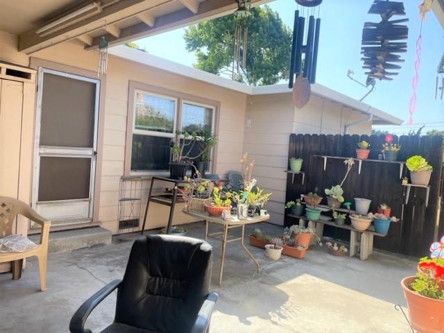 504 Harding Circle Salinas, CA 93906 - Photo 11 of 16 a living room filled with furniture and a window