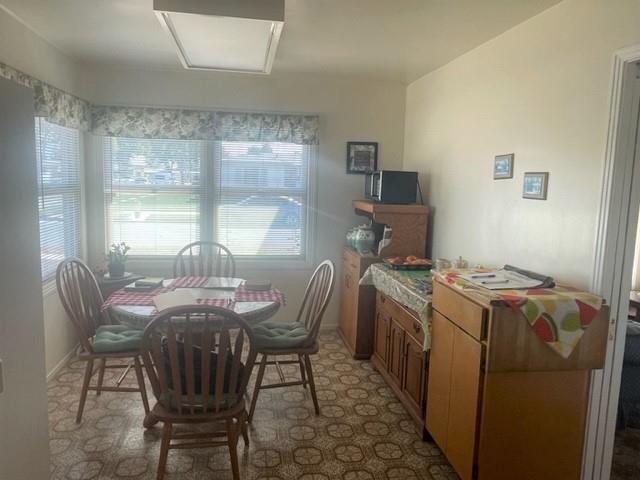 504 Harding Circle Salinas, CA 93906 - Photo 6 of 16 a dining room with furniture and window