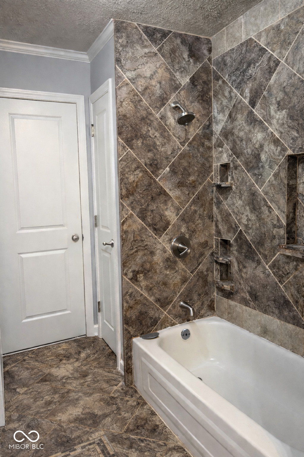 9122 Broken Arrow Road Indianapolis, IN 46234 - Photo 11 of 14 Gallery Image 11