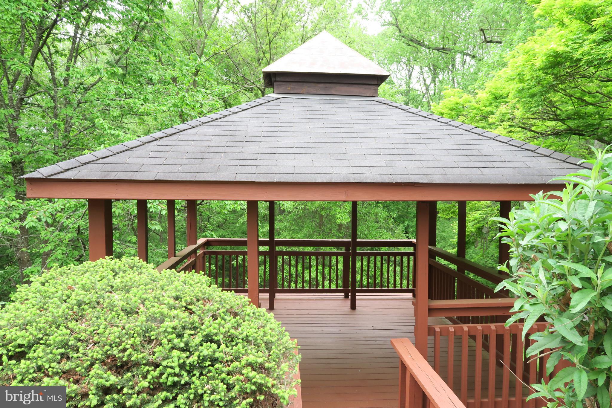 10295 Dunn Meadow Road Vienna, VA 22182 - Photo 34 of 37