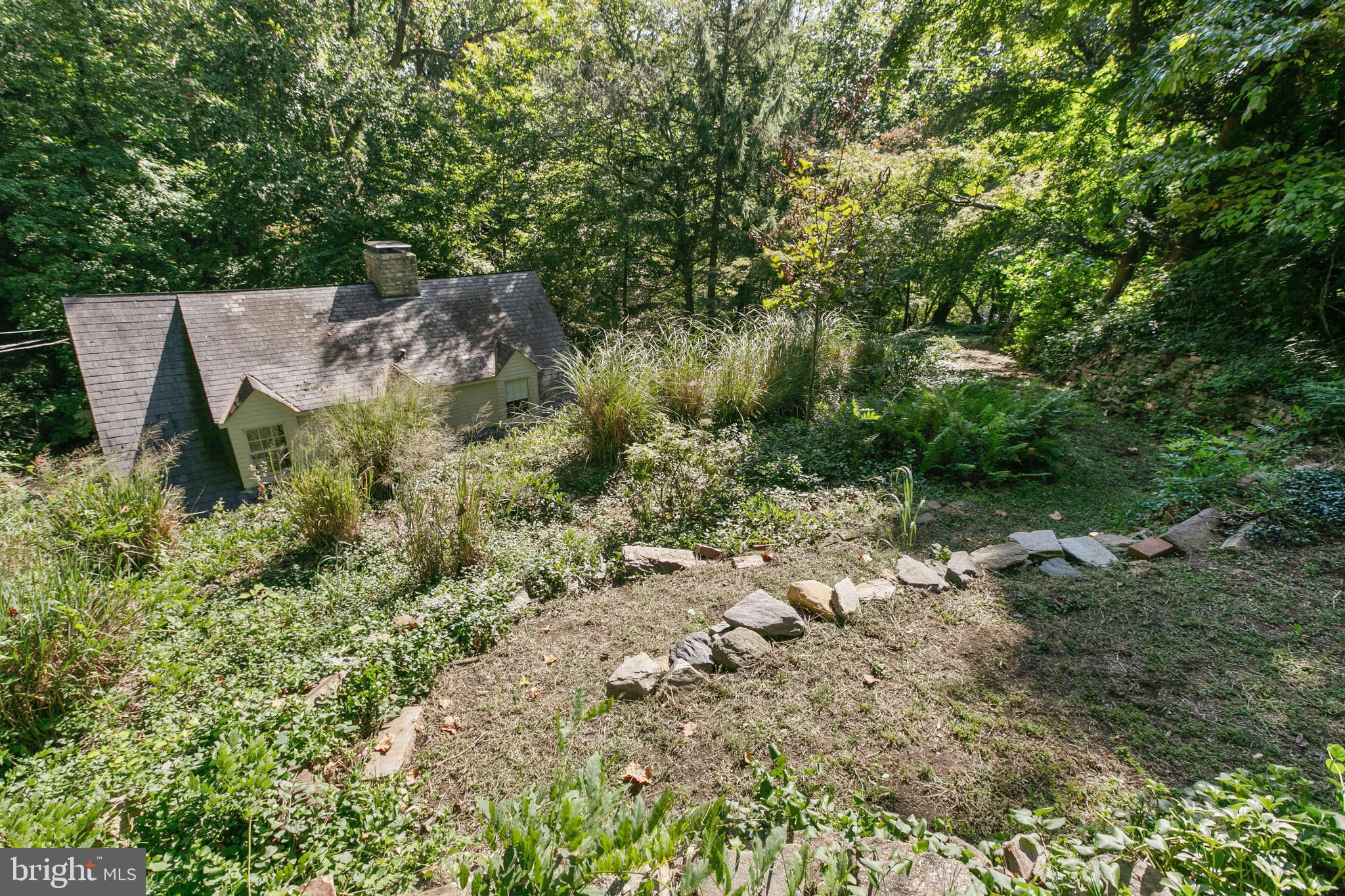 900 Navy Road Towson, MD 21204 - Photo 60 of 78 View from top yard