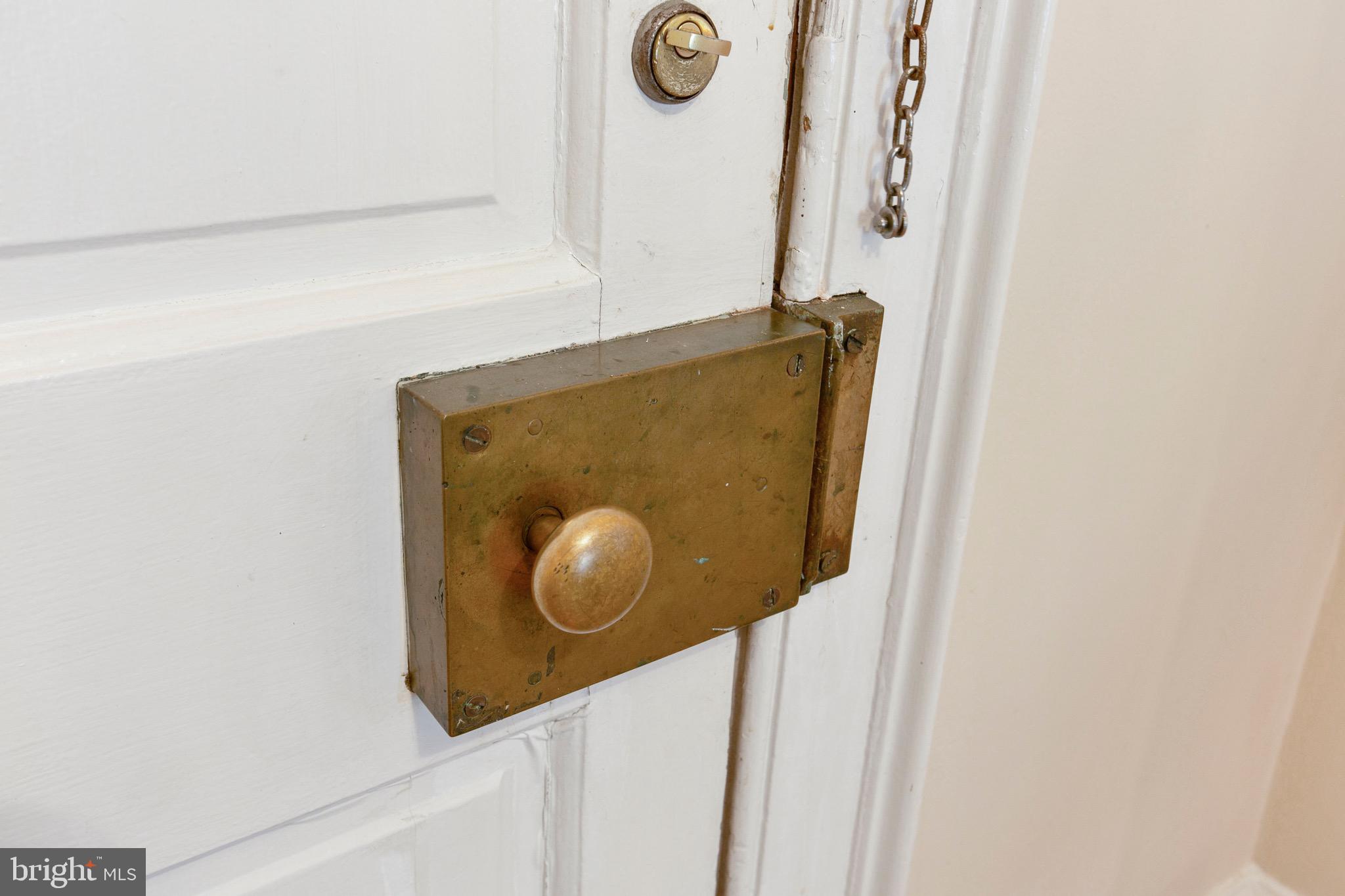 900 Navy Road Towson, MD 21204 - Photo 66 of 78 Front Door Detail
