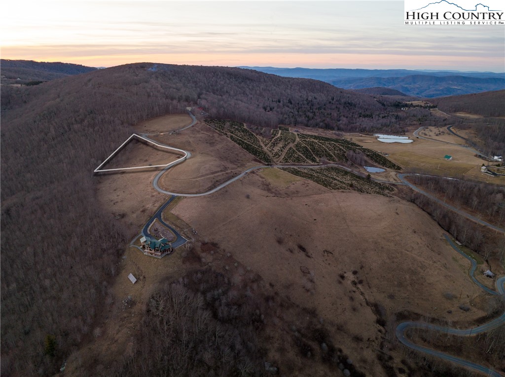 Site C Chappell Farm Road Banner Elk, NC 28604 - Photo 28 of 41 a view of city and mountain