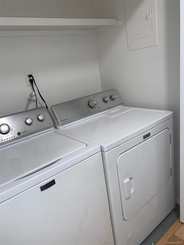 85 North Middletown Road, Unit D2 Nanuet, NY 10954 - Photo 10 of 14 Full size washer/dryer within apt
