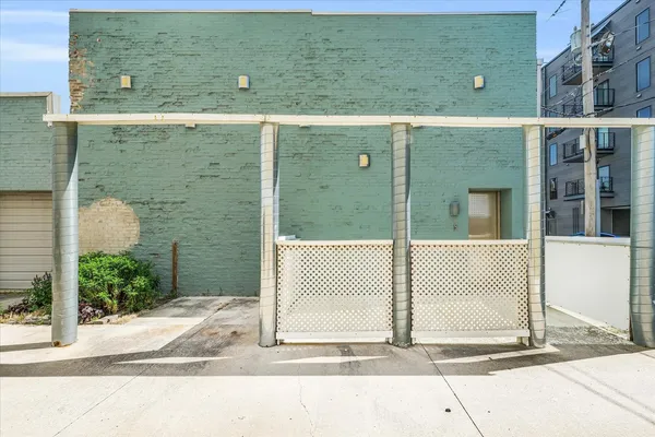 $305,000 | 5 East Columbia Avenue, Unit 5, Champaign, IL 61820