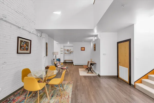 $305,000 | 5 East Columbia Avenue, Unit 5, Champaign, IL 61820