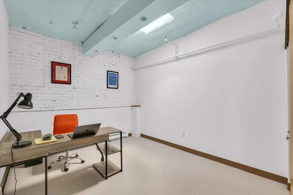 $305,000 | 5 East Columbia Avenue, Unit 5, Champaign, IL 61820