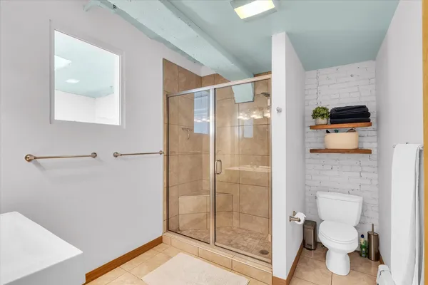 $305,000 | 5 East Columbia Avenue, Unit 5, Champaign, IL 61820