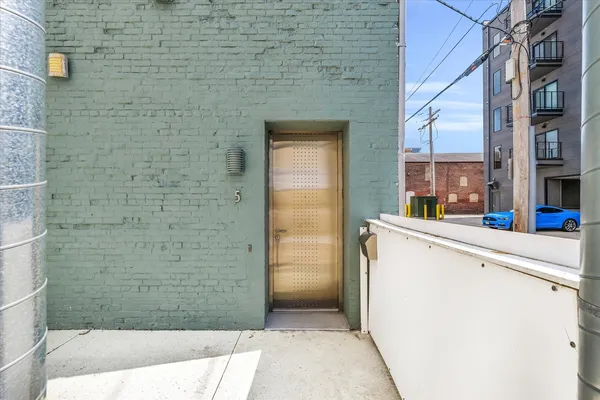 $305,000 | 5 East Columbia Avenue, Unit 5, Champaign, IL 61820