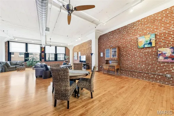 $214,900 | 1010 St Charles Street, Unit 704, St. Louis, MO 63101