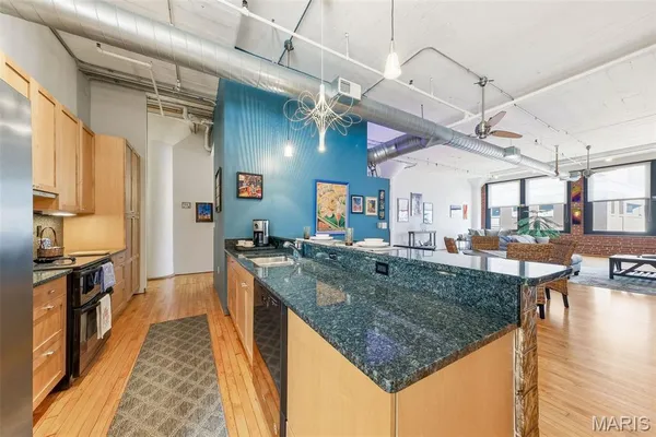$214,900 | 1010 St Charles Street, Unit 704, St. Louis, MO 63101