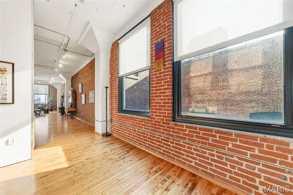 $214,900 | 1010 St Charles Street, Unit 704, St. Louis, MO 63101