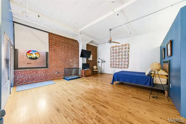 $214,900 | 1010 St Charles Street, Unit 704, St. Louis, MO 63101