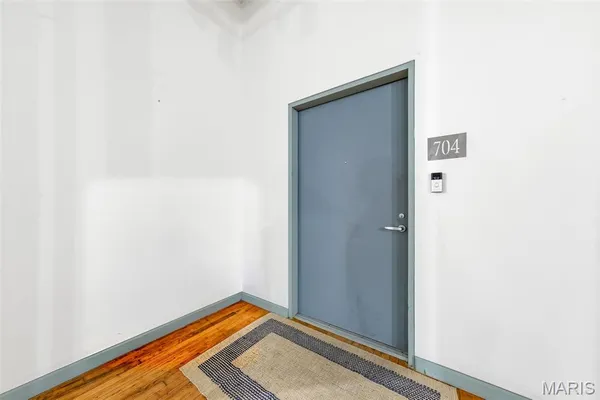 $214,900 | 1010 St Charles Street, Unit 704, St. Louis, MO 63101