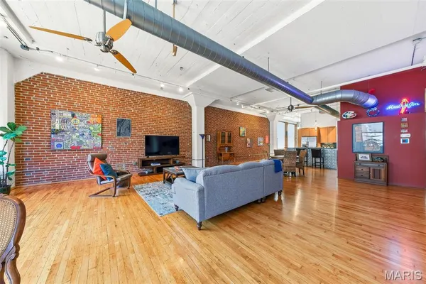 $214,900 | 1010 St Charles Street, Unit 704, St. Louis, MO 63101