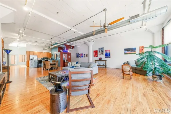 $214,900 | 1010 St Charles Street, Unit 704, St. Louis, MO 63101