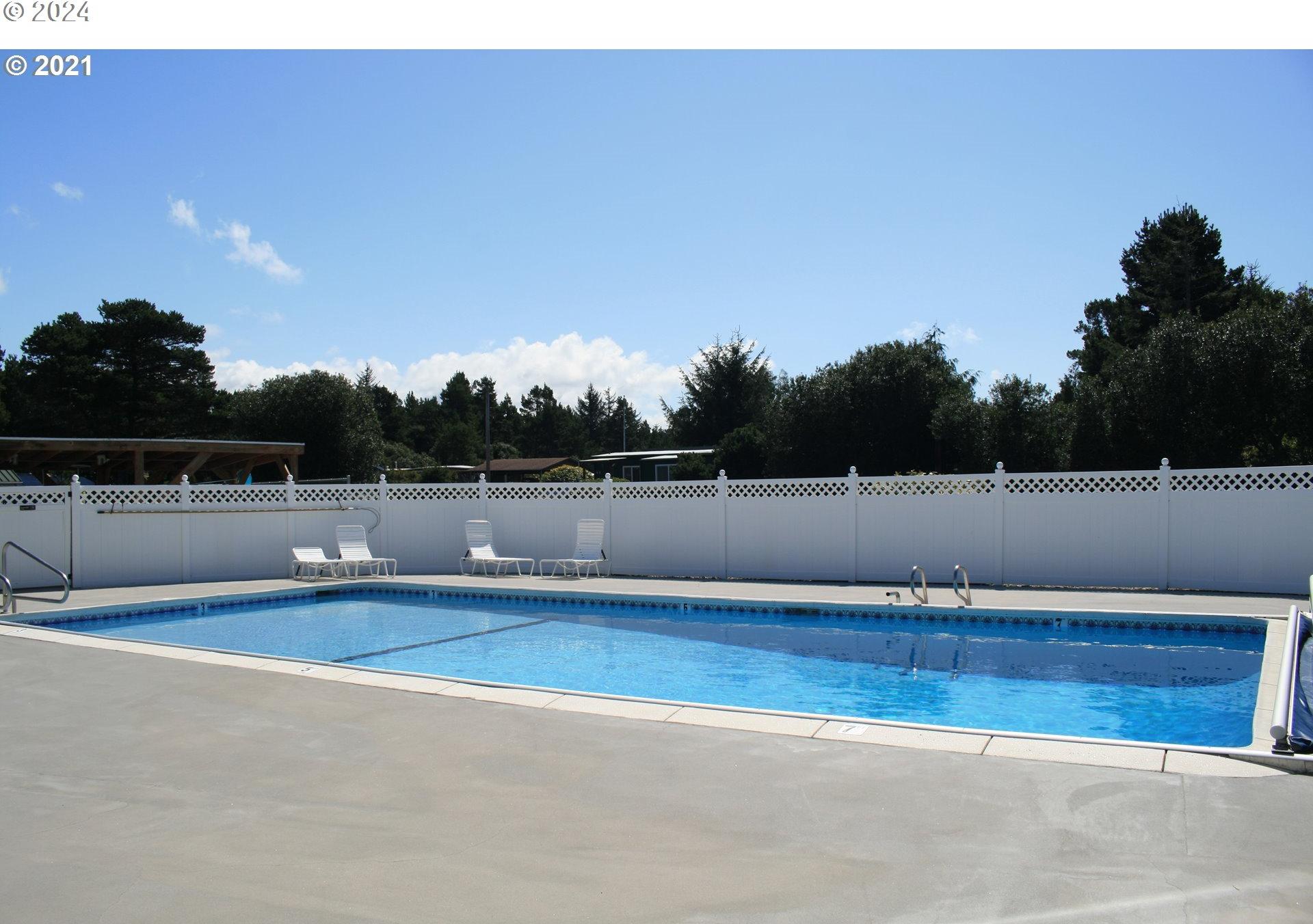 1601 Rhododendron Drive, Unit 694 Florence, OR 97439 - Photo 28 of 39 Community Pool