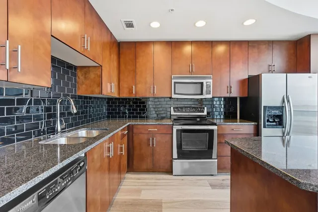 $475,500 | 360 Nueces Street, Unit 1703, Austin, TX 78701