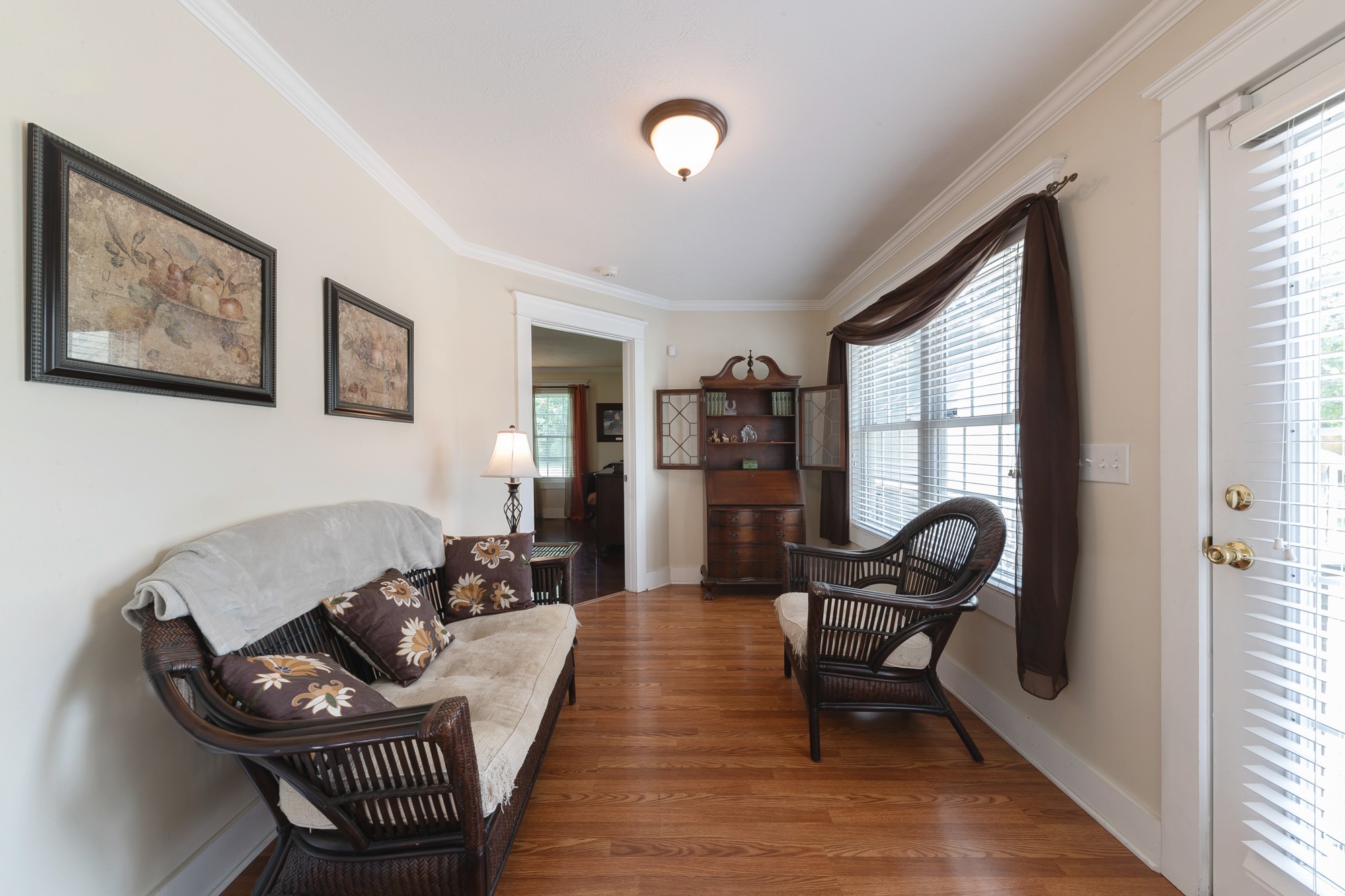 2446 Warner Bridge Road Shelbyville, TN 37160 - Photo 13 of 42 a living room with furniture rug and a window