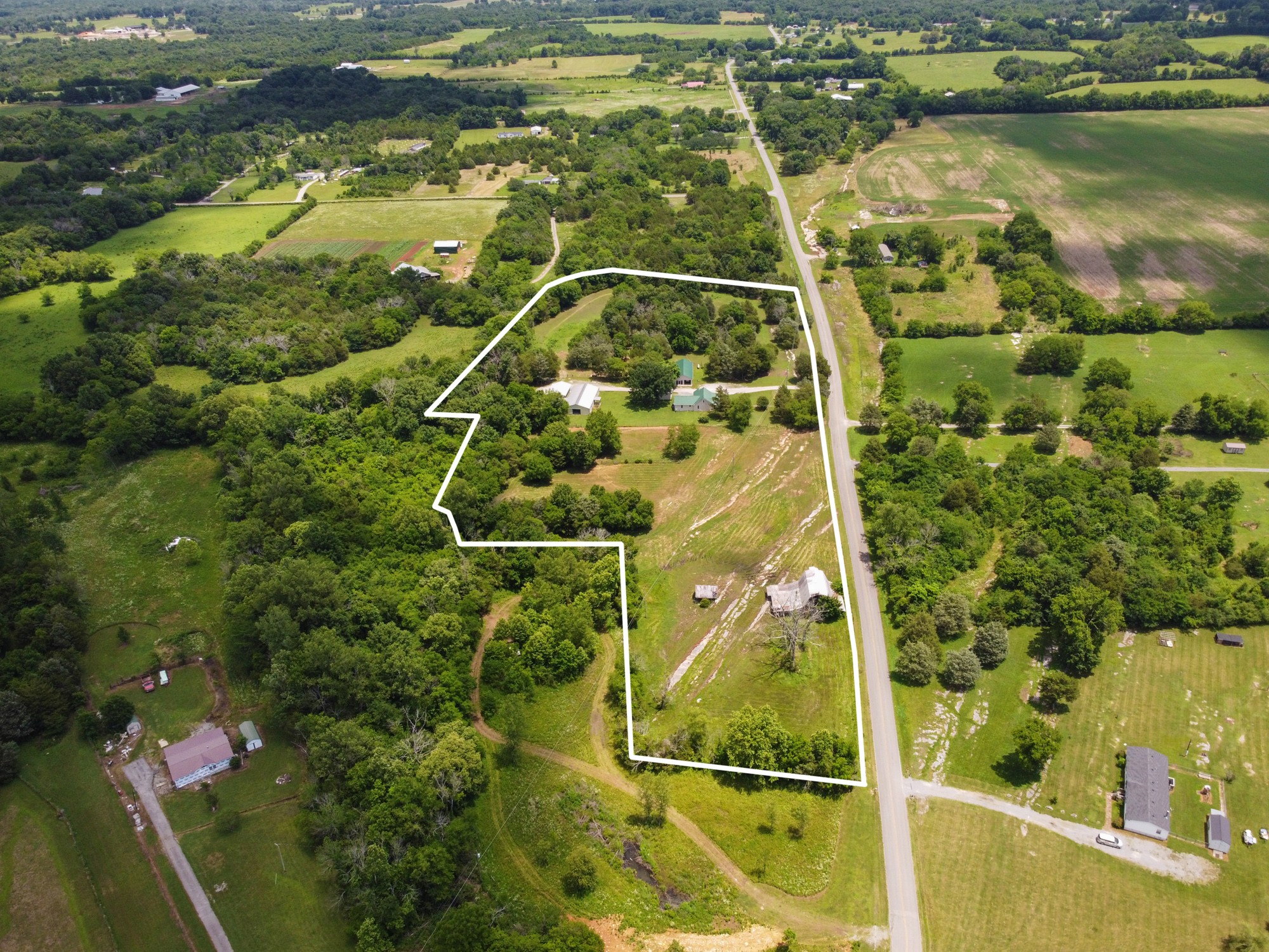 2446 Warner Bridge Road Shelbyville, TN 37160 - Photo 40 of 42 a view of a lake