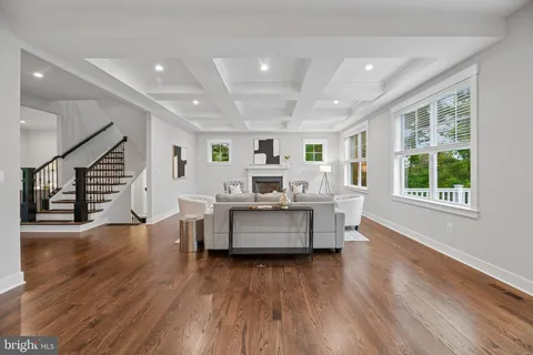 $2,400,000 | 2336 North Oak Street, Falls Church, VA 22046